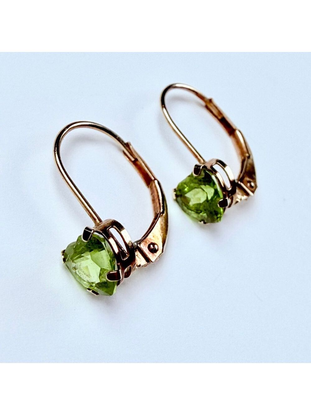10K Solid Yellow Gold Peridot Hearts Caspian Inc Leverback Drop Vintage Earrings - Picture 3 of 6